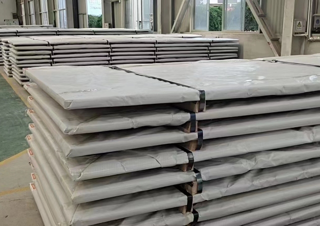 Sheet packaging